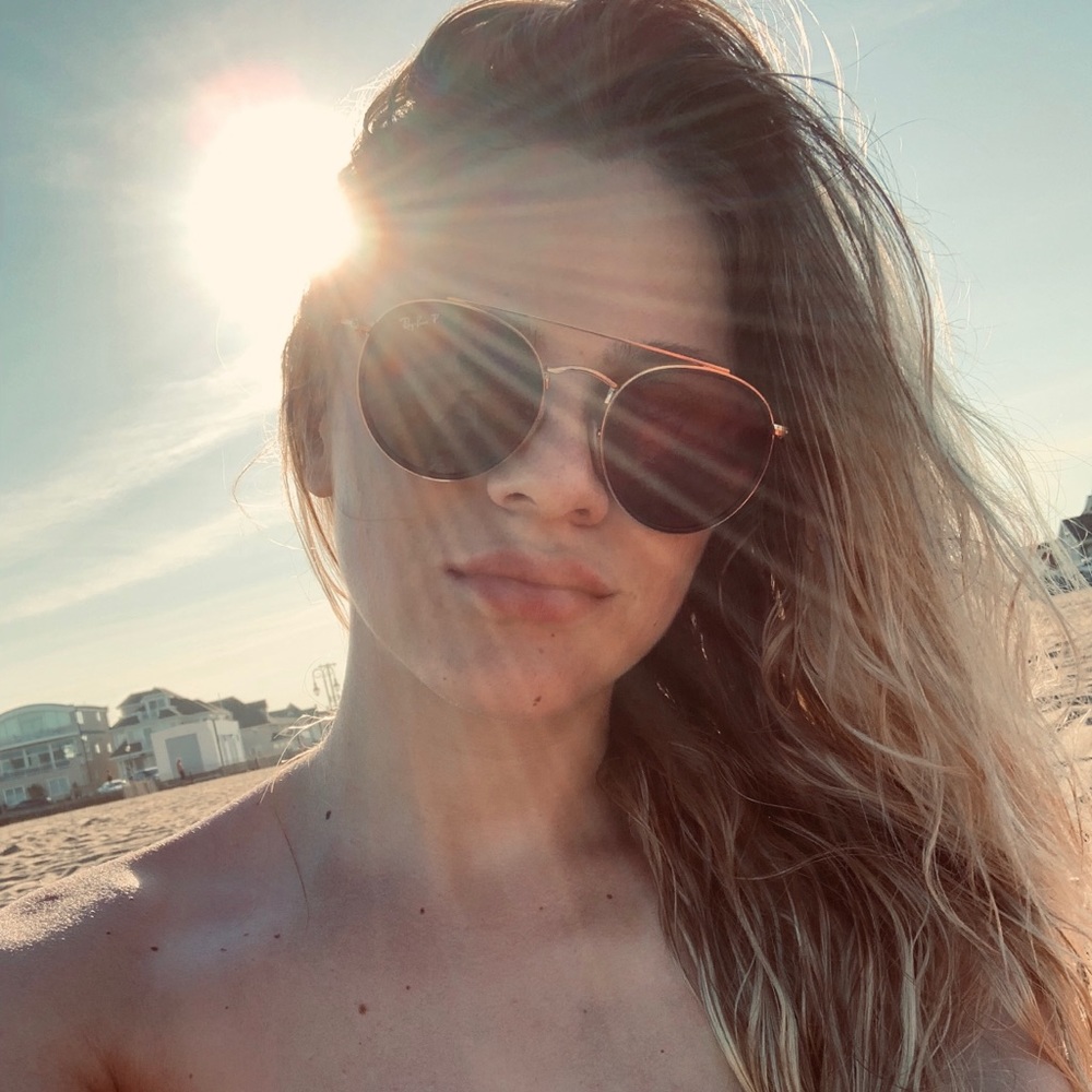 Meet your Posher, Val